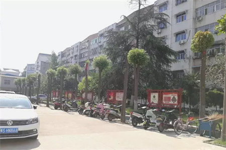 急售罗浮广场旁原房东精装3房58万出售